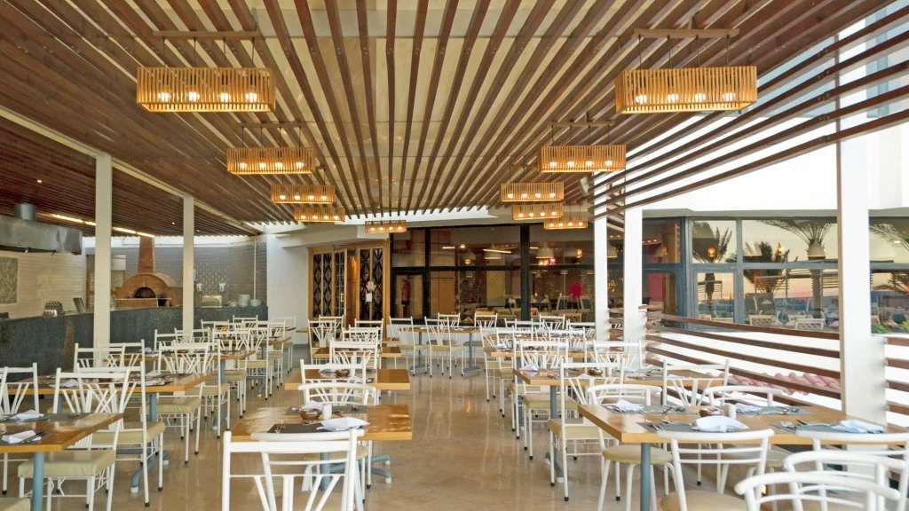 الفندق صن رايز هوليدايز ريزورت - الغردقة